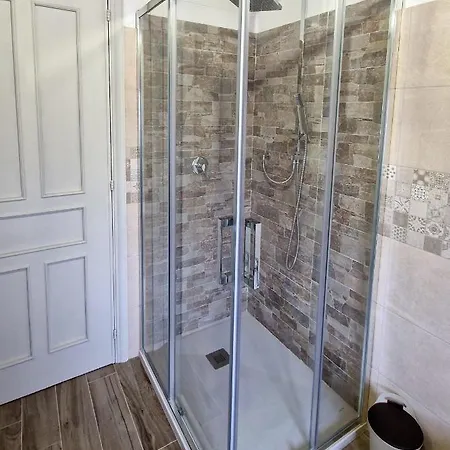 La Corte Liberty Rosa בית נופש איגלסיאס