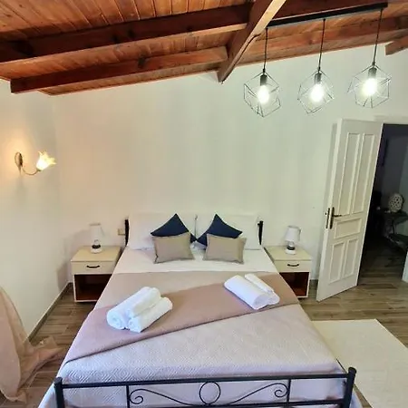 בית נופש La Corte Liberty Rosa