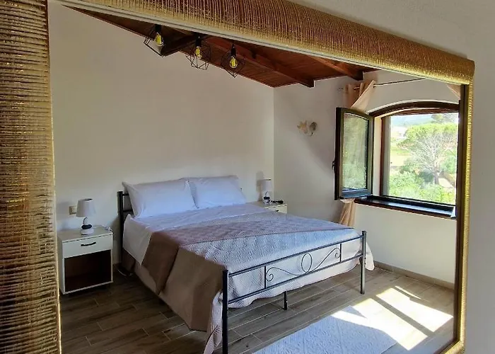 La Corte Liberty Rosa Nyaraló